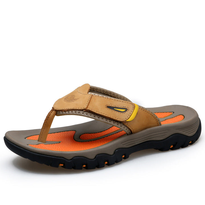 Zwarte heren wandelsandalen, geschikt voor diverse buitenactiviteiten en een comfortabele pasvorm.