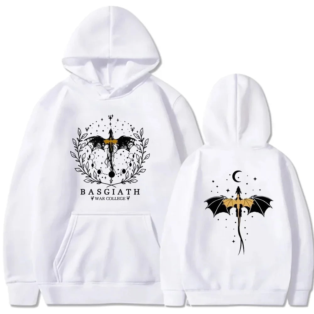 Gedetailleerde Basgiath War College print op een comfy Fourth Wing hoodie, perfect voor fantasy liefhebbers.