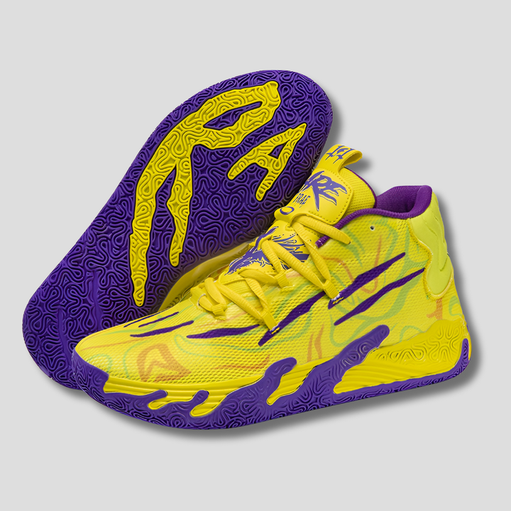 Stijlvolle New4 basketbalschoenen met vetersluiting, geschikt voor heren en dames die comfort en prestatie zoeken.