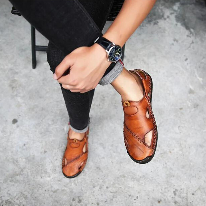 Marco orthopedische heren sandalen: ademend leer, gesloten neus, slip-on comfort voor de zomer.