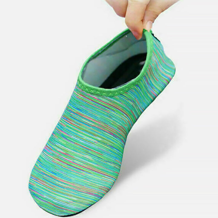 Essentiële zomer WaveStep waterschoenen: sneldrogend, flexibel en antislip voor al je wateravonturen.