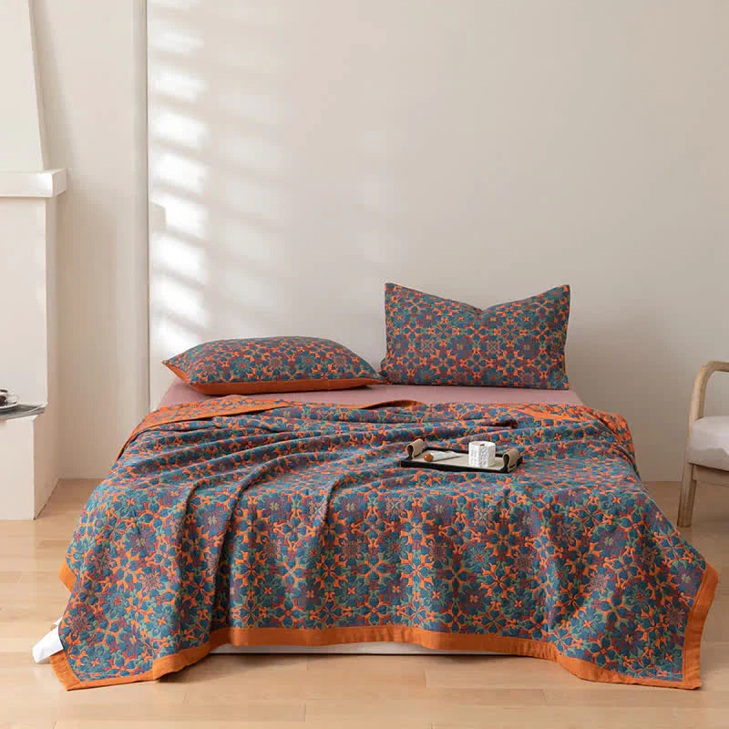 Duurzame omkeerbare blauwe katoenen quilt. Perfecte bedsprei voor een frisse slaapkamerlook.