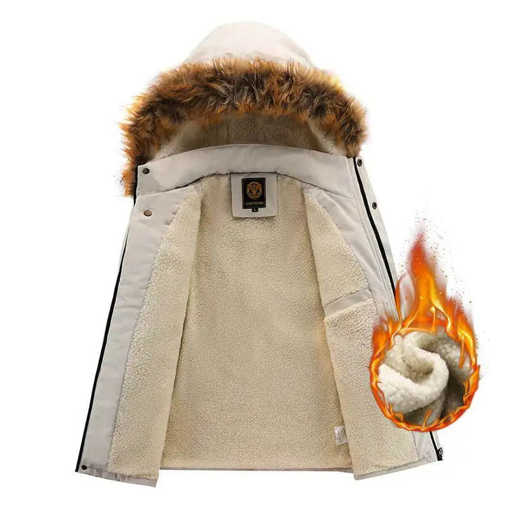 Hoogwaardige waterdichte heren parka jas, ontworpen voor extreme kou. Duurzame winterkleding.