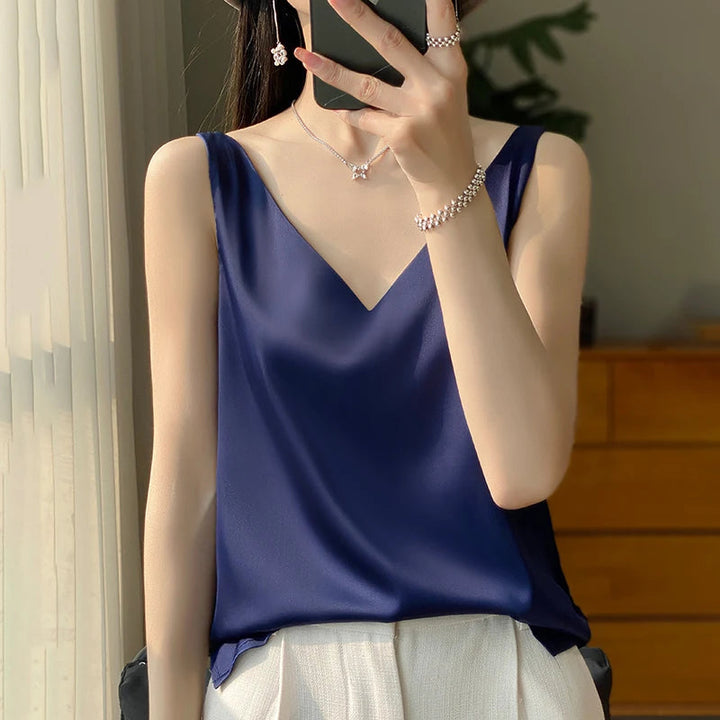 Elegante dames top, combineerbaar voor een stijlvolle voorjaars- of zomerlook.