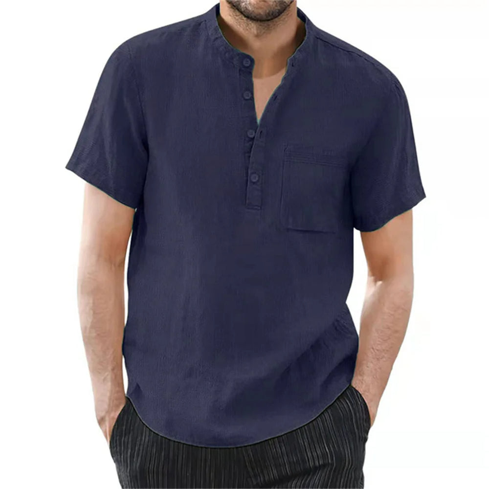 Effen heren t-shirt, casual en ademend, een comfortabele basis voor elke zomerse herengarderobe.