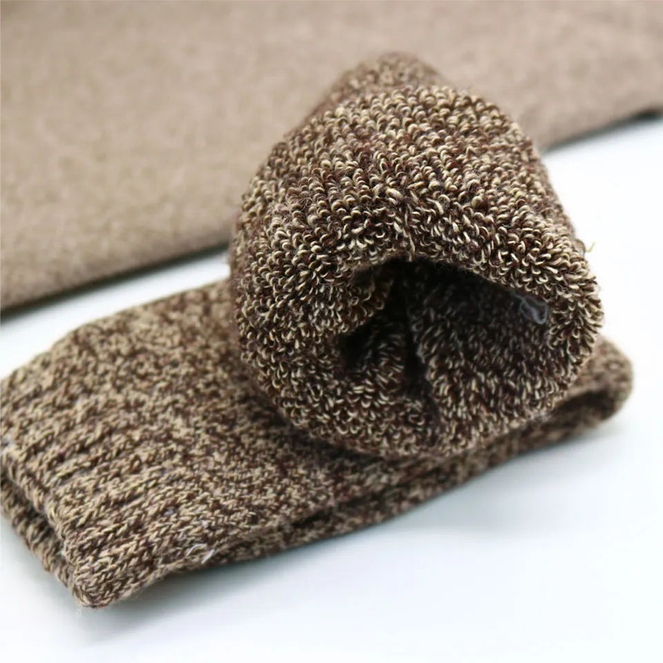 Hoogwaardige, warme retro wintersokken (3 paar) voor volwassenen, duurzaam comfort en stijl.