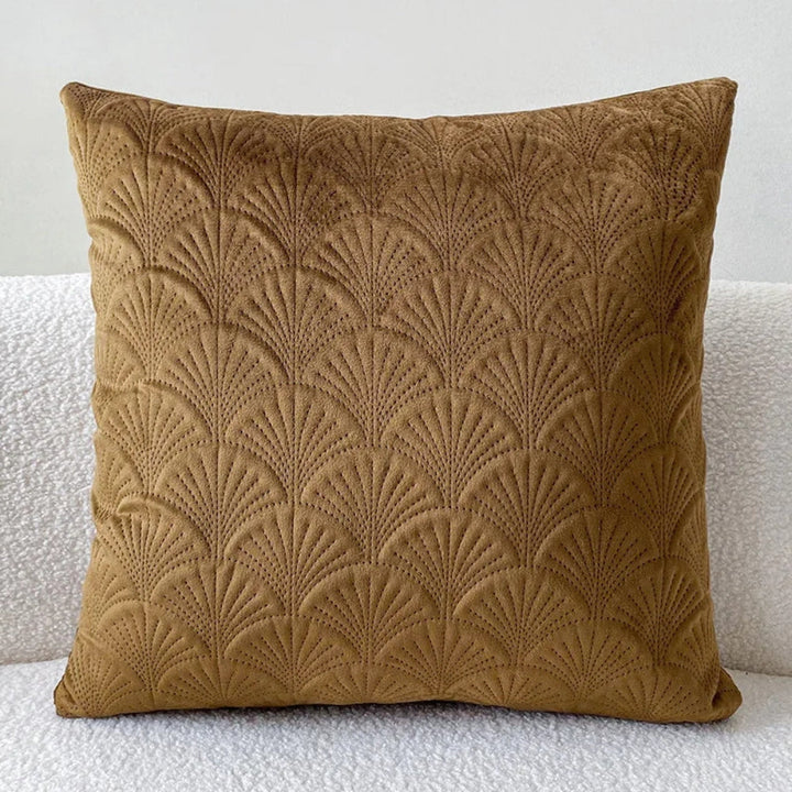 Machinewasbare fluwelen kussenhoes met schelpdesign, perfect als zacht sierkussen.