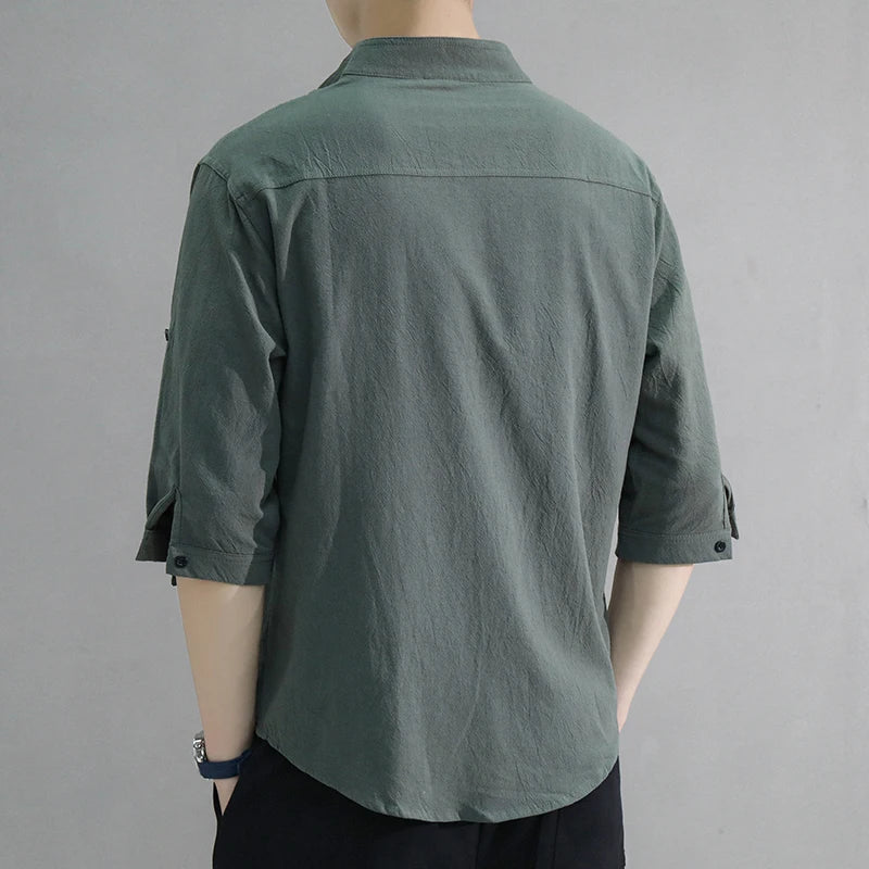 Modern heren overhemd in grote maten, geschikt voor plus size kleding, combineert stijl en draagcomfort.