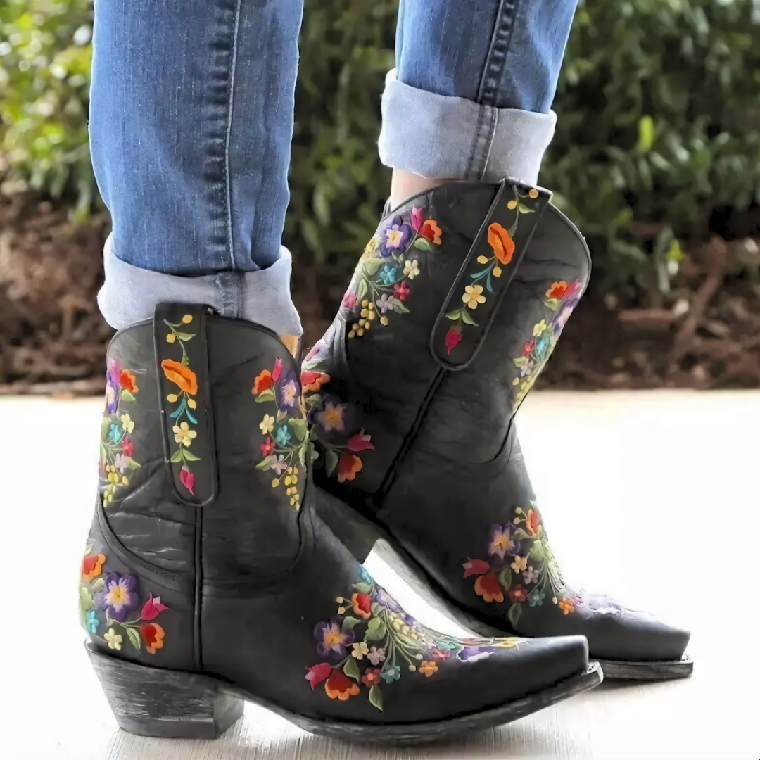 Leren dames vintage cowgirl laarzen Sierra, waterdicht en comfortabel. Ideaal voor buitenactiviteiten.