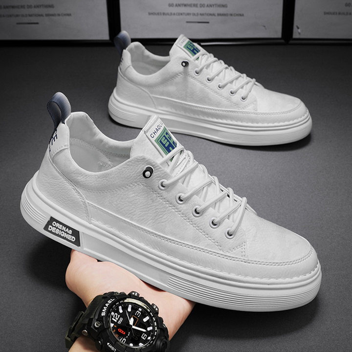Veelzijdige herensneakers slip-on, geschikt voor zomer en lente. Stijlvolle en comfortabele casual schoenen.