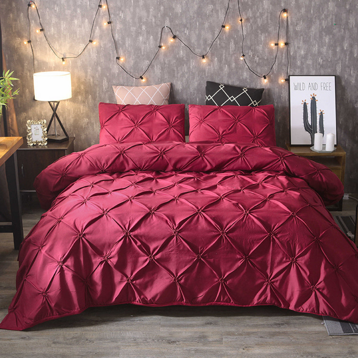 Luxe dekbedovertrekset met modern design voor een stijlvolle slaapkamer, zacht en comfortabel beddengoed.