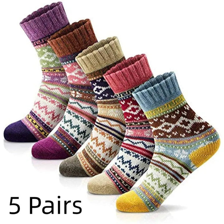 Detailbeeld van trendy dames wintersokken met fijn patroon. Warm en zeer comfortabel.