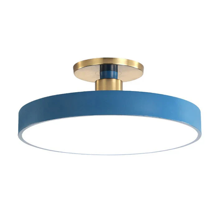 Energiezuinige LED plafondlamp NordicaGlow. Modern, Noords design voor sfeervolle verlichting in slaapkamer.