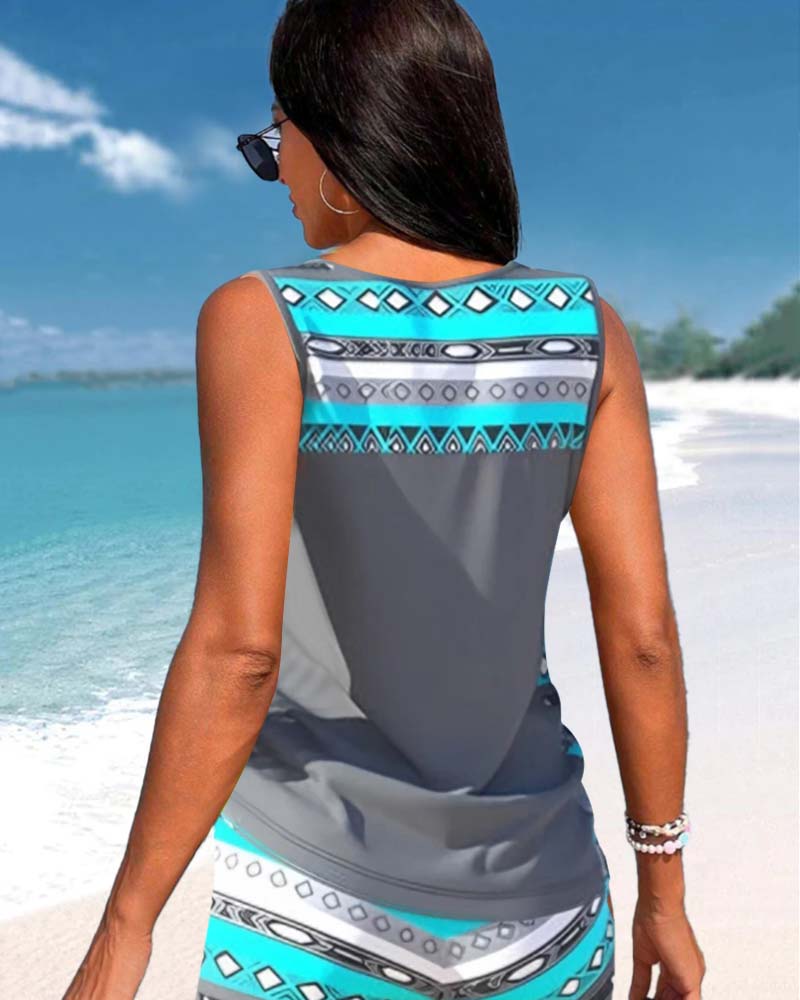 Luxe dames tankini, stijlvolle zwemkleding voor een chique zomerervaring.