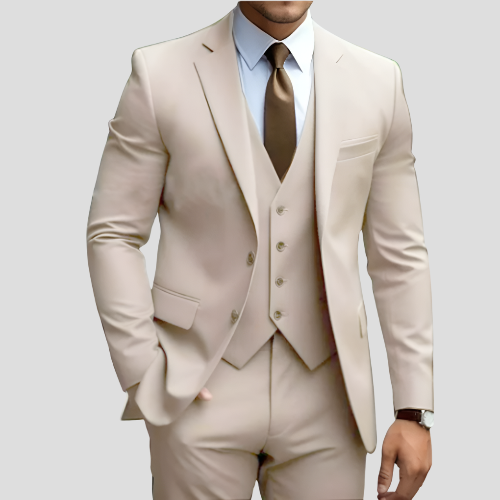 Zakelijk slimfit herenpak, driedelig en formeel, voor een professionele en elegante uitstraling tijdens meetings.