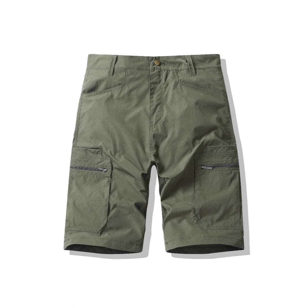 Zwarte heren cargo shorts, stijlvol en praktisch, met handige ritszakken voor alledaags gebruik.