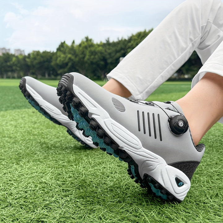 Sportschoenen voor heren: golfschoenen met draaisluiting en uitstekende grip.