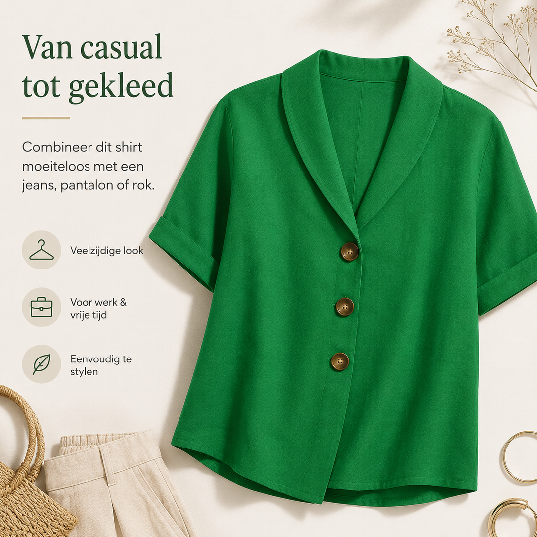 Zomerse dames top met envelophals en knoopjes, combineert trendy stijl en comfort voor een relaxte uitstraling.