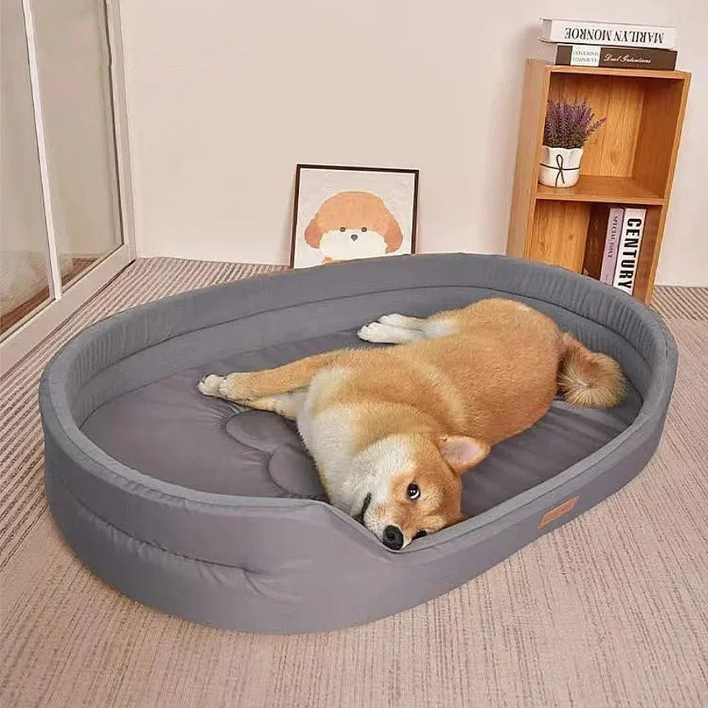 Grijs waterdicht hondenbed, comfortabel en duurzaam, perfect voor binnen en buiten gebruik.