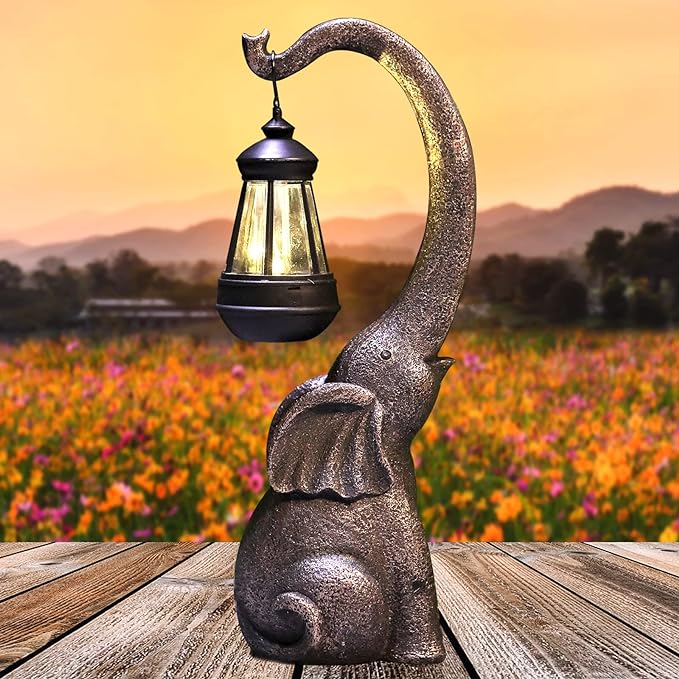 Sfeervolle olifant lamp voor huis en tuin. Unieke decoratie en warme sfeerverlichting als gelukssymbool.