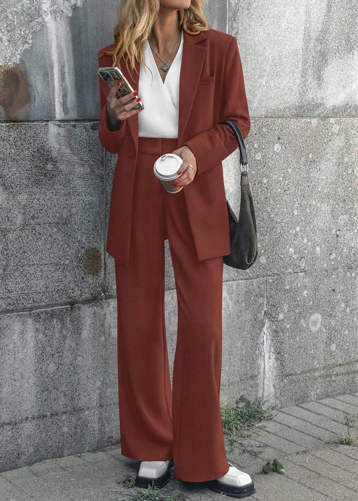 Modieuze dames Mia blazer en pantalon set, perfect voor een zelfverzekerde uitstraling.