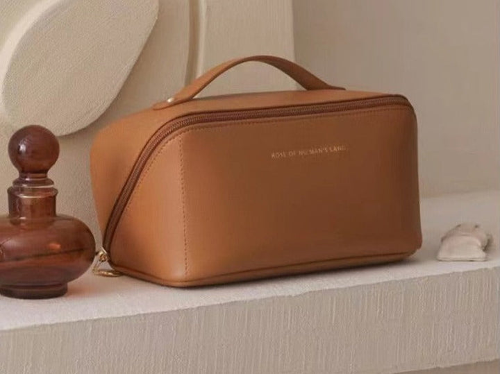 Handige toiletzak voor dames, perfect voor reizen en dagelijks gebruik. Organiseert al je beauty spullen.