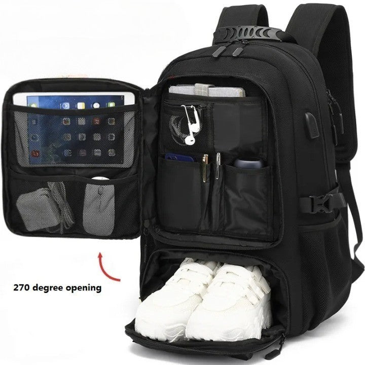 Waterafstotende Tech Trek Pro outdoor rugzak met USB-lader, ideaal voor avontuurlijke reizen en wandelingen.