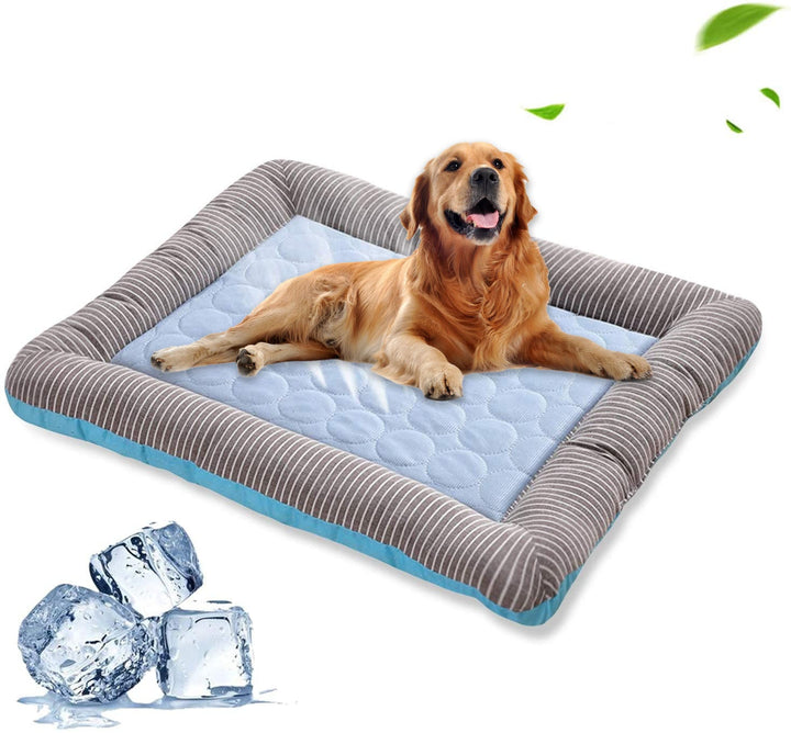 Blauwe Ice Silk huisdier verkoelende mat voor hond en kat; ademend zomer dierenbed voor comfort.