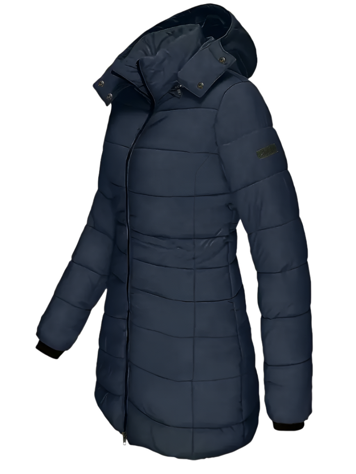 Stijlvolle dames winterjas, warm gevoerd en waterdicht, ideaal voor winterse omstandigheden.