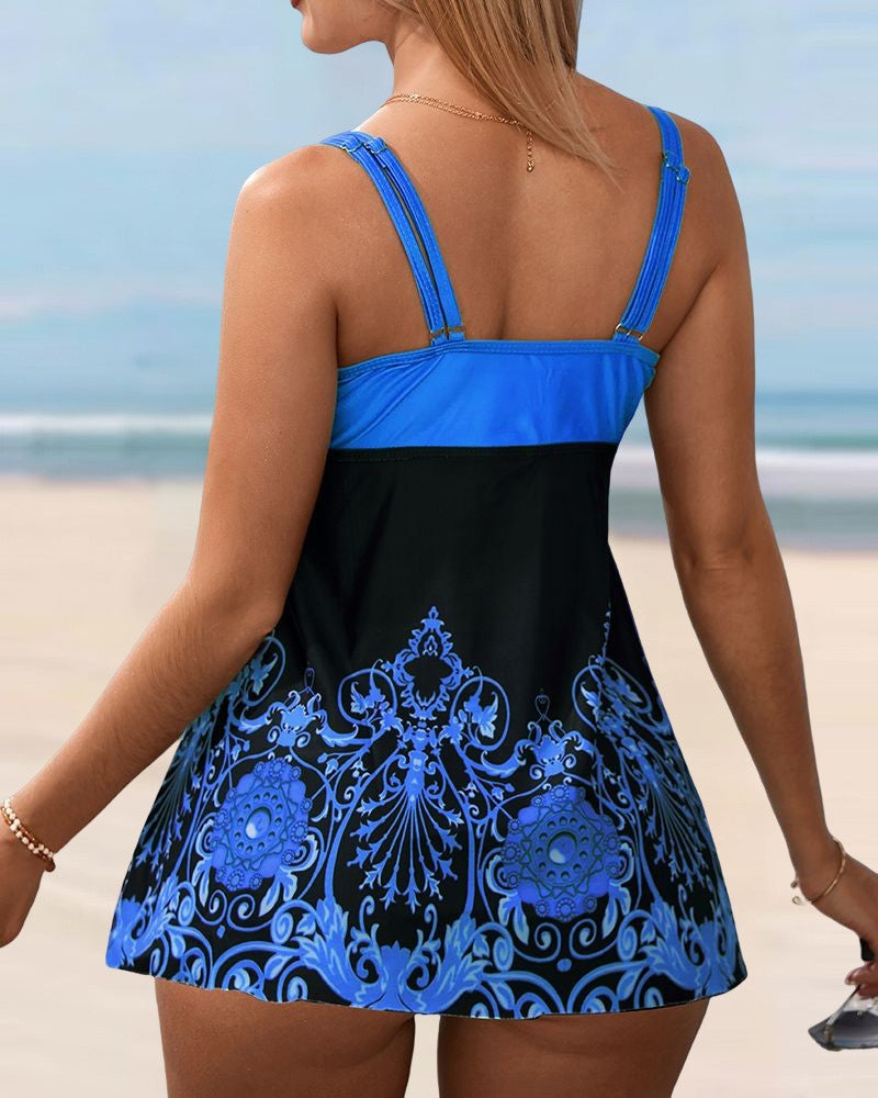 Comfortabel tweedelig dames badpak met trendy print voor optimaal zwemplezier in de zomer.