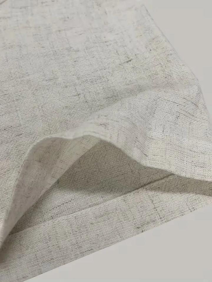 Elegant beige linnen heren overhemd met korte mouwen en een luchtige stof, perfect voor de zomer.