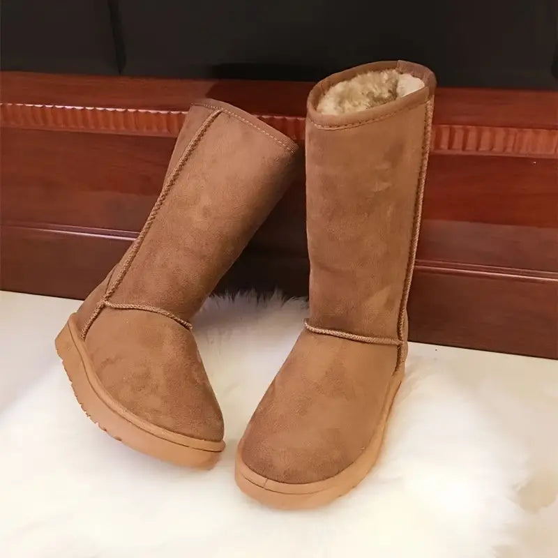Antislip unisex Aria winterlaarzen in donkerbruin. Warme slip-on boots met robuuste zool, ideaal voor koud weer.