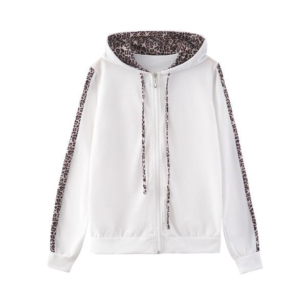 Modieus ComfyFit™ dames joggingpak, praktisch als gymkleding en stijlvolle loungewear.