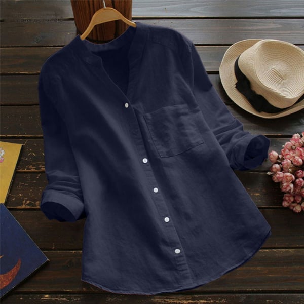 Trendy dames blouse met knopen, ideaal voor lente/zomer. Comfortabele, veelzijdige top met casual uitstraling.