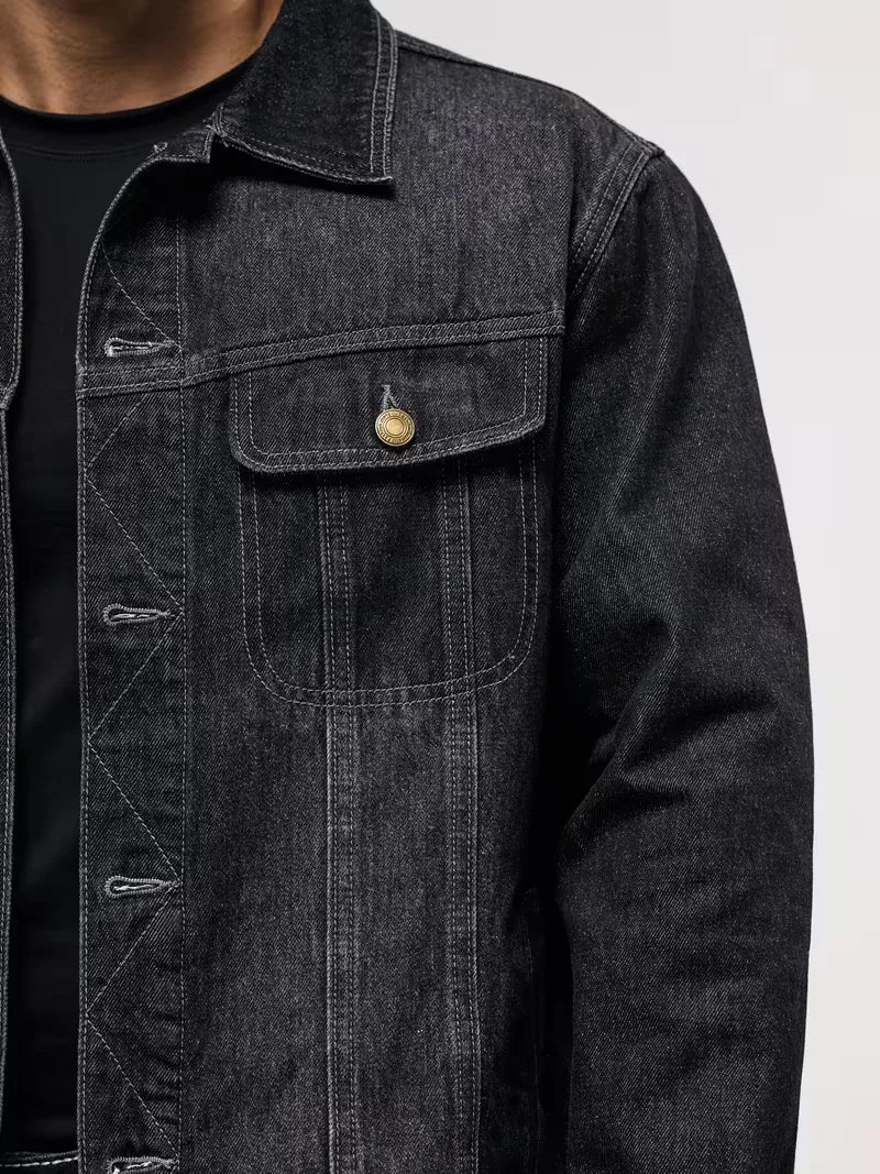 Essentieel heren spijkerjack met lange mouwen, een must-have voor casual streetwear mode.