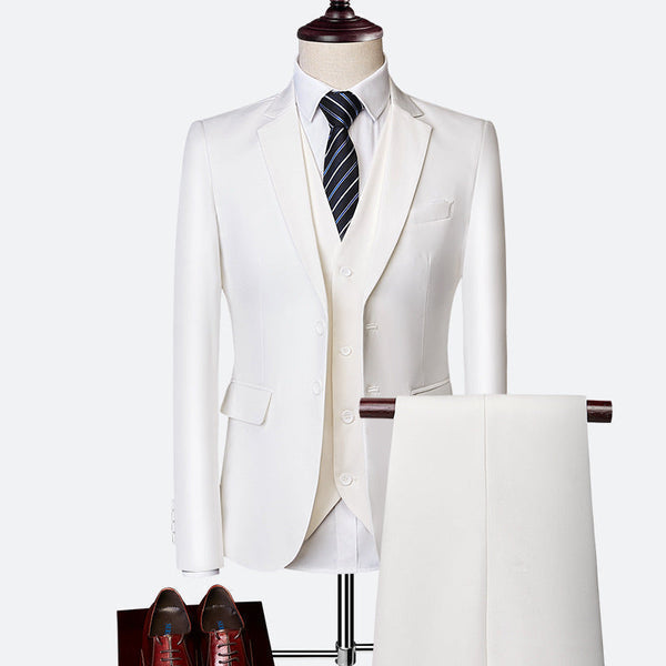 Verfijnd 3-delig slimfit herenpak voor formele evenementen, bruiloften en zakelijke meetings.