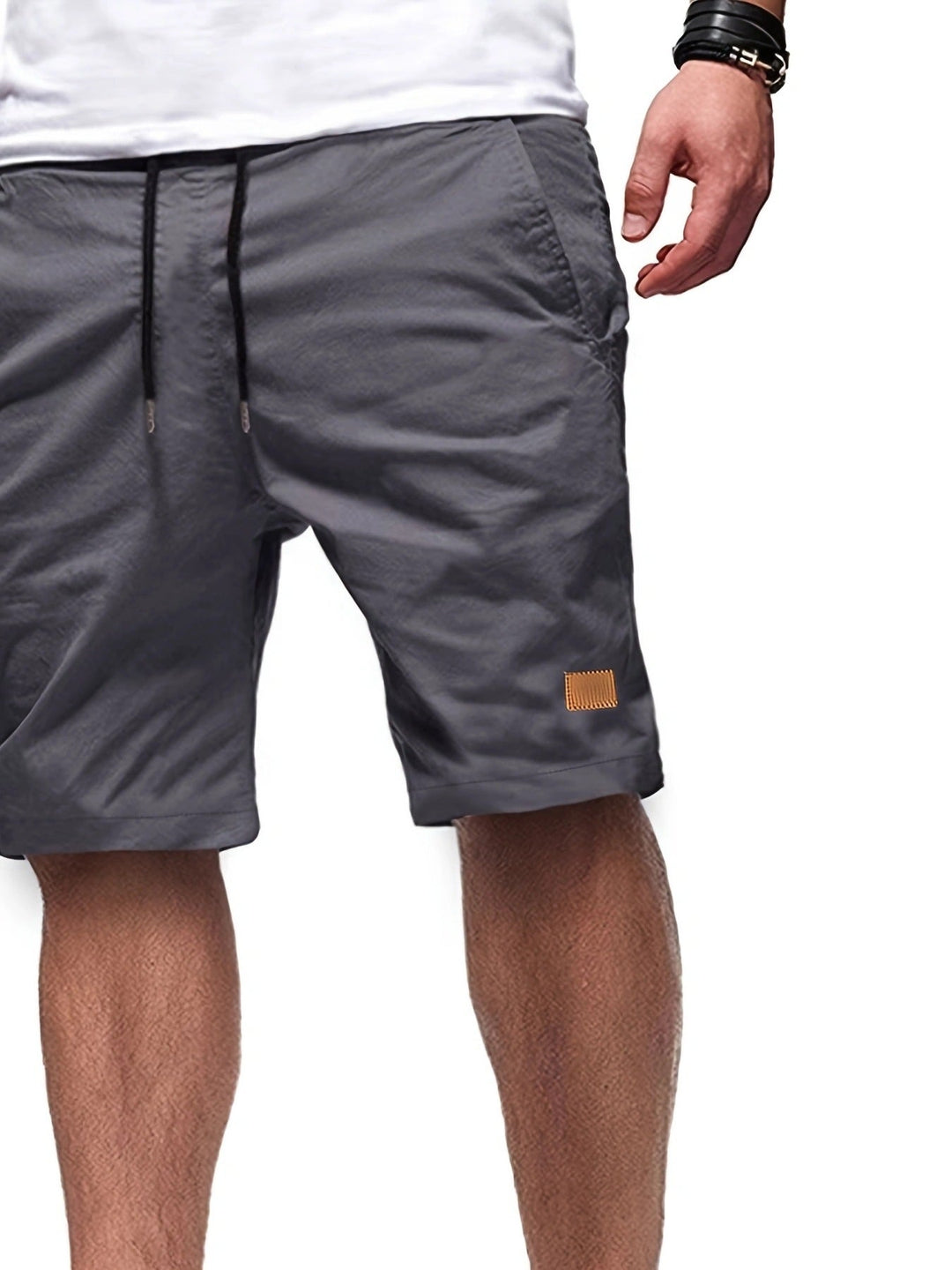 Veelzijdige heren korte broek: casual, sportief of thuis. Met verstelbaar trekkoord voor de perfecte pasvorm.
