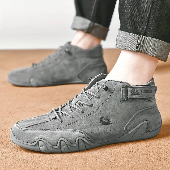 Casual waterdichte Hoymans Adriel herenschoenen in moderne stijl. Duurzaam kunstleer en comfortabel.
