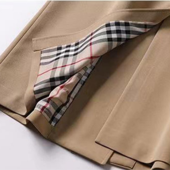 Warme en stijlvolle winter trenchcoat voor dames, perfect voor zowel casual als zakelijke outfits in de kou.