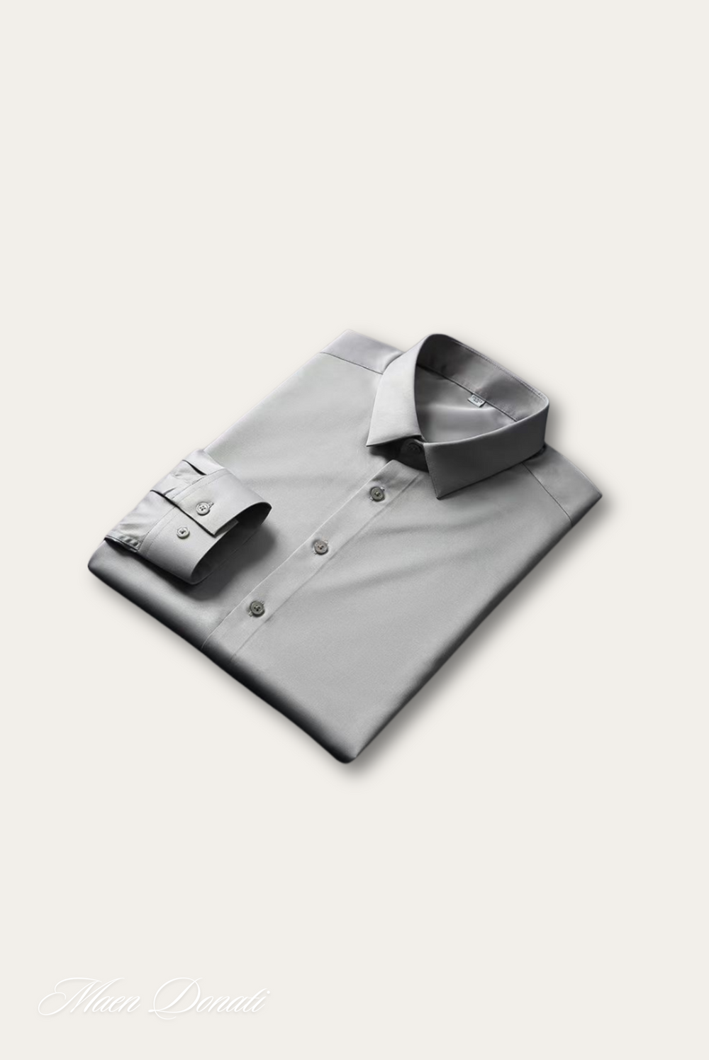 Luxe satijnen heren overhemd met elegante glans. Ideaal voor avondkleding, partywear of een chique casual look.