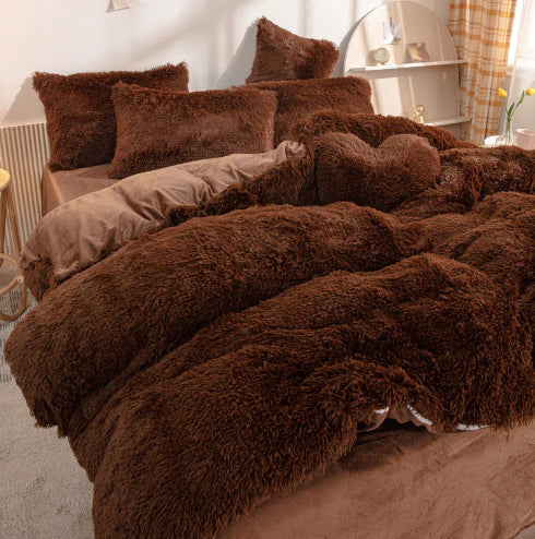 Pluche dekbedovertrek FluffCandy, ultrazacht en kleurrijk, voor een knusse winter.