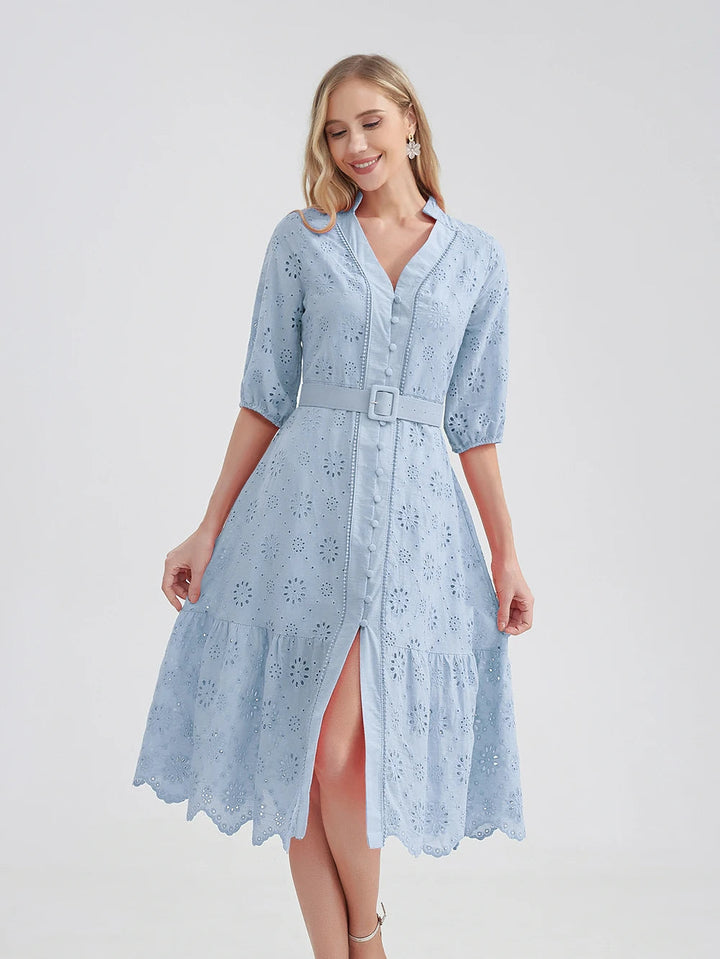 Modieuze A-lijn zomerjurk voor dames met elegante ruches en flatterende V-hals.