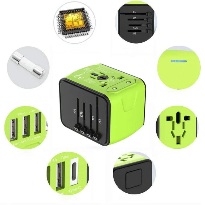 Strakke, witte universele reisstekker met USB-C, onmisbaar voor elke internationale vakantie of zakenreis.