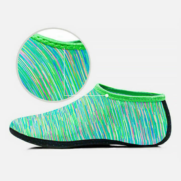 Antislip WaveStep waterschoenen voor optimale grip op gladde oppervlakken tijdens zwemmen en wateractiviteiten.