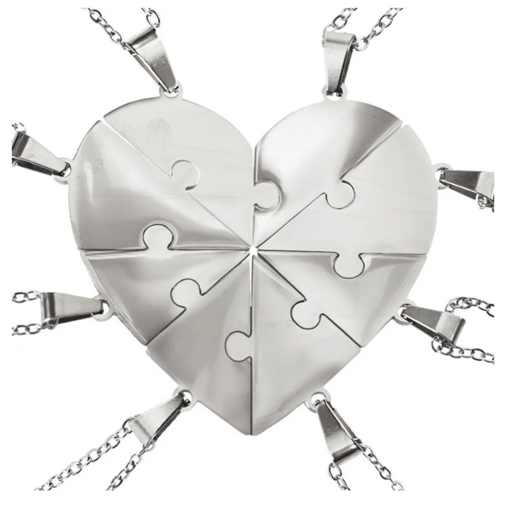 Roségoudkleurige puzzelketting voor familie, uniek en met zorg gegraveerd.