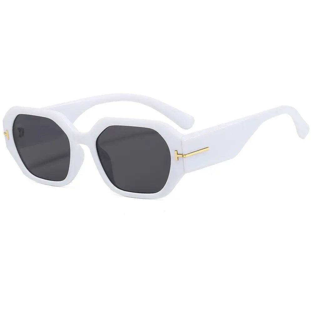Chique dameszonnebril in retro vierkante stijl, met hars montuur voor trendy look en UV400.