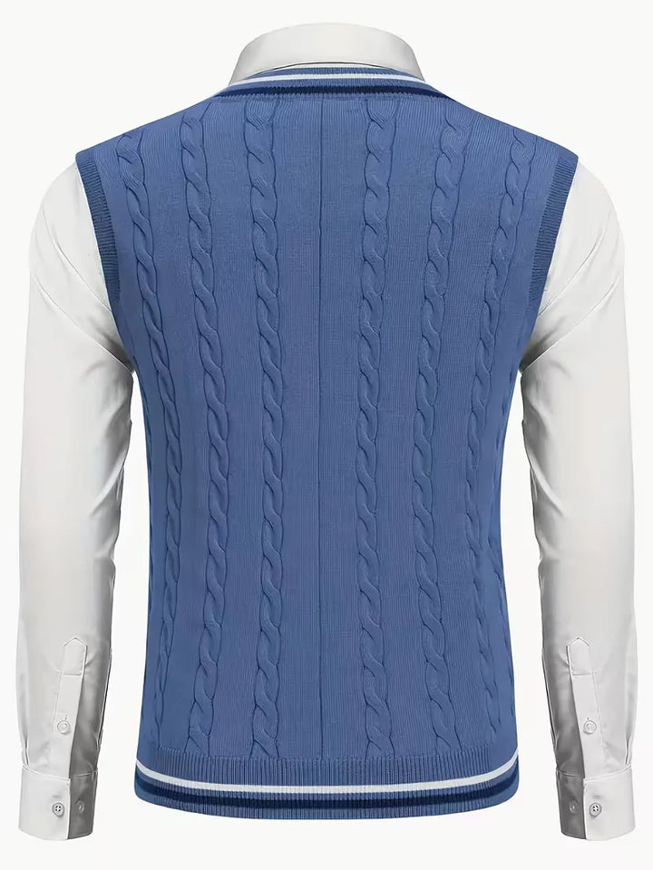 Casual mouwloos heren vest, V-hals, prominent kabelpatroon, perfect voor lagenlook herfst.