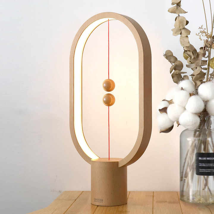 LumiGlow magnetische LED tafellamp met modern design; sfeervolle, draadloze verlichting voor elk interieur.