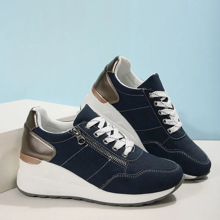 Lichte, ademende dames sneakers met dikke zool, ideaal voor casual wandelingen.