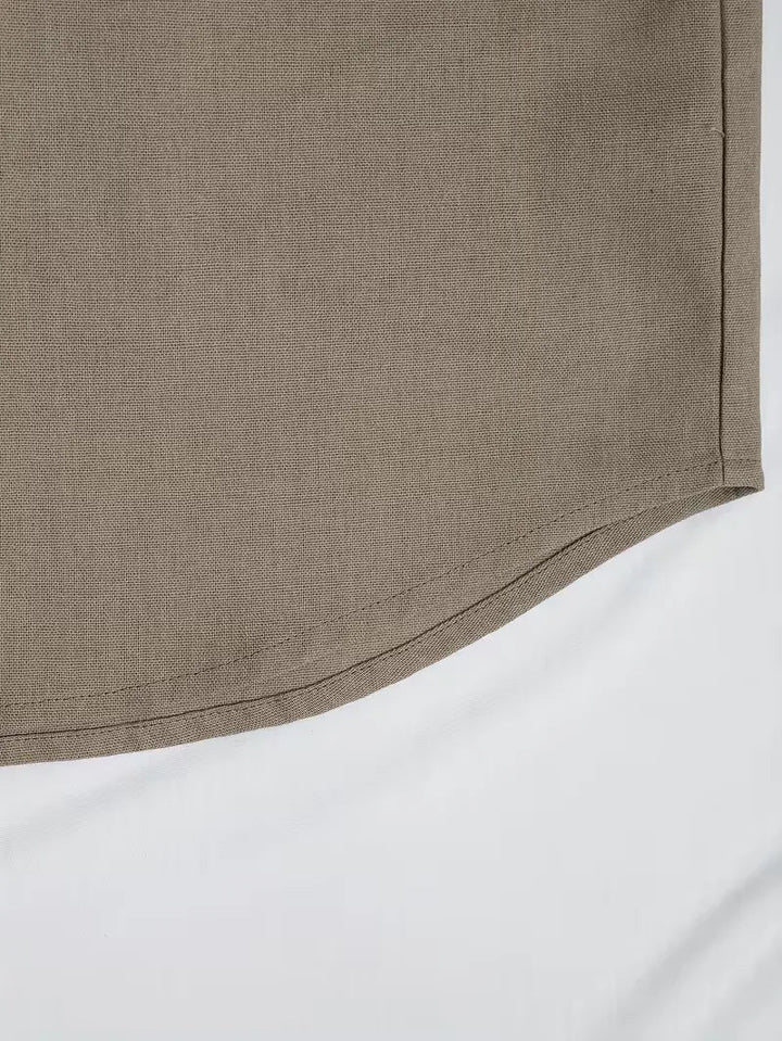 Khaki heren V-hals shirt met lange mouwen, comfortabel en stijlvol. Perfect voor casual en lente/herfst.
